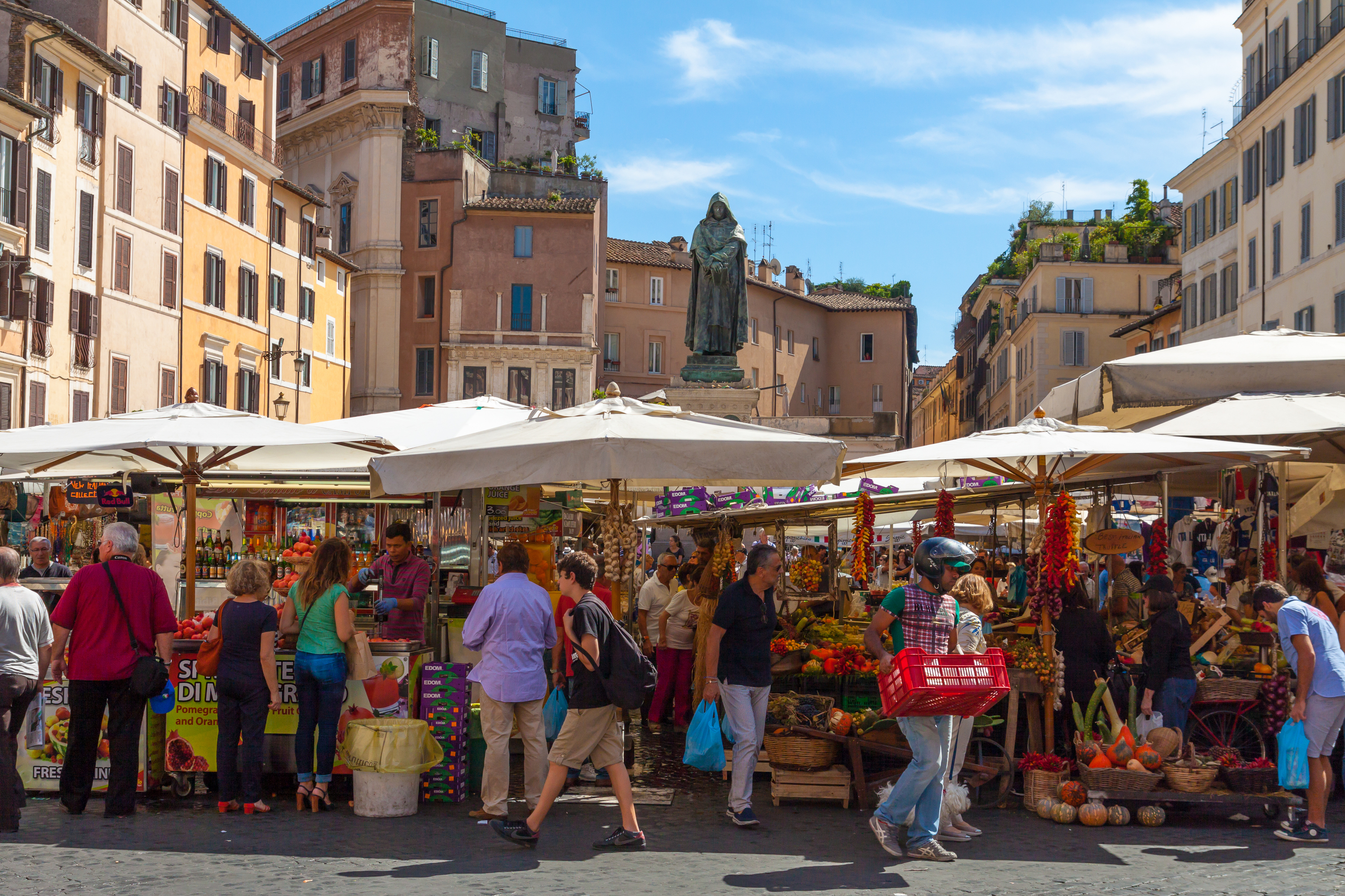 Mordi e Vai in the Testaccio Market